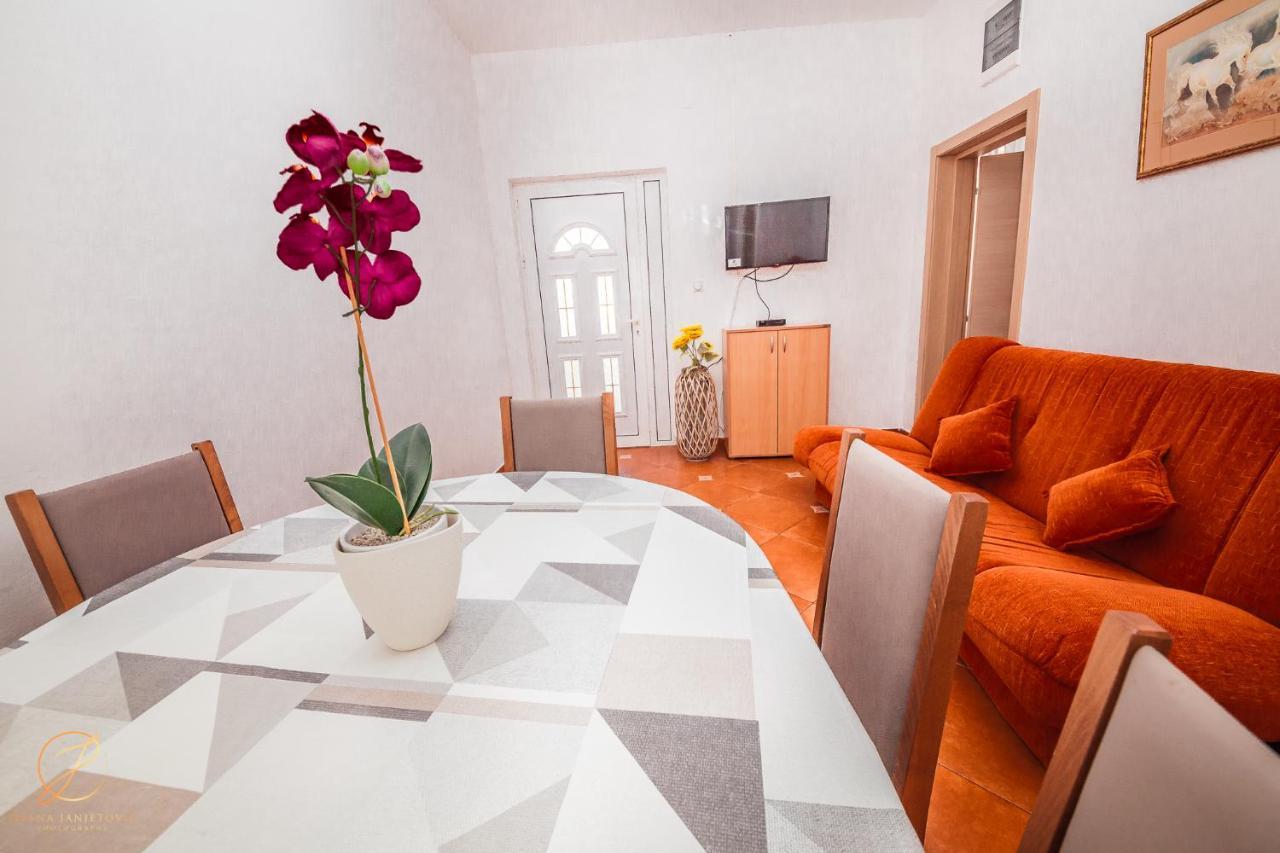 Apartments Batricevic 헤르섹 외부 사진